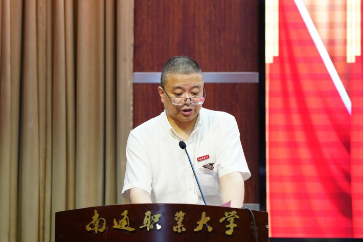 4.校党委副书记陈蔓生讲话_副本.jpg 4.校党委副书记陈蔓生讲话_副本.jpg