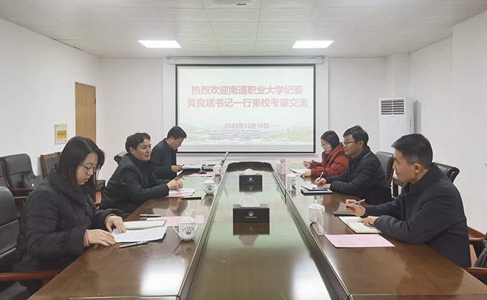 江苏建筑_small.jpg 江苏建筑_small.jpg