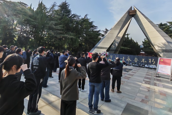 微信图片_20250402104409_副本.jpg 微信图片_20250402104409_副本.jpg