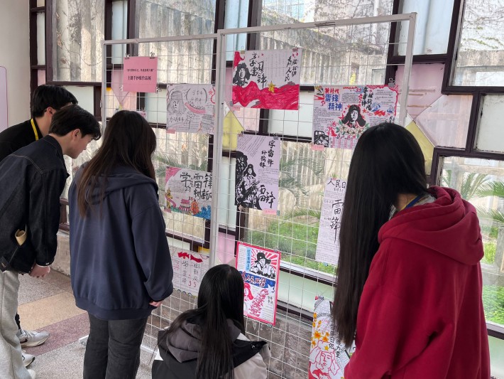 3-1美育启智:传递温暖力量_副本.jpg 3-1美育启智:传递温暖力量_副本.jpg