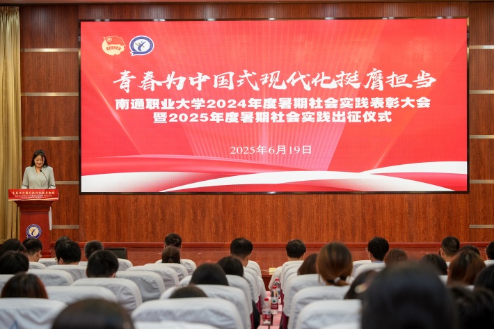 图1 活动现场_副本.jpg 图1 活动现场_副本.jpg
