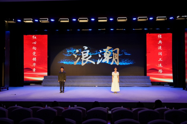 演出照片1_副本.jpg 演出照片1_副本.jpg