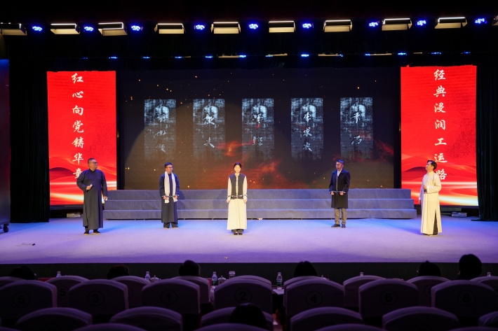 演出照片2_副本.jpg 演出照片2_副本.jpg