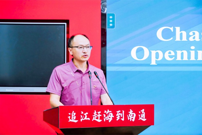 刘院长主持_副本.jpg 刘院长主持_副本.jpg