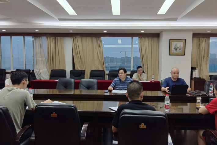 会议照片.jpg 会议照片.jpg
