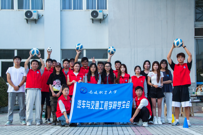 图片3:合照_副本.png 图片3:合照_副本.png