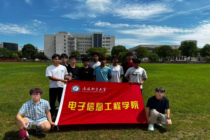 D1117128224192A8CCC4503BFB715512_副本.jpg D1117128224192A8CCC4503BFB715512_副本.jpg