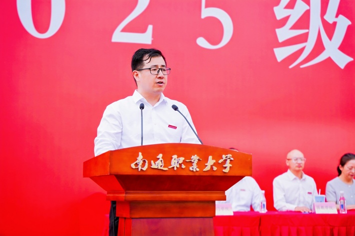 任航_副本.jpg 任航_副本.jpg