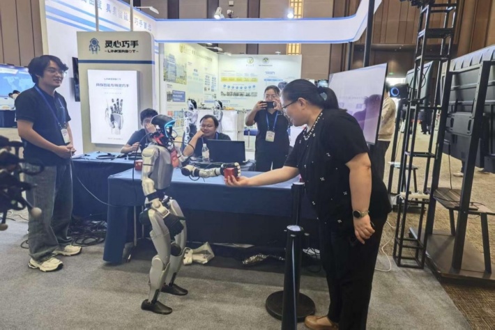 图片4.jpg 图片4.jpg