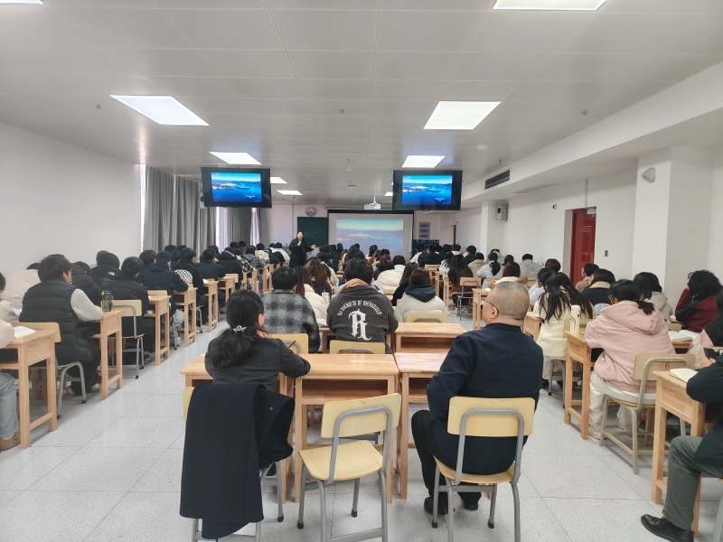 省高校思政课教指委专家来我校开展听课指导2_副本.jpg