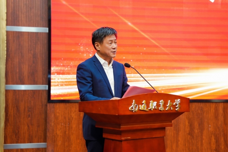 书记讲话_副本.jpg