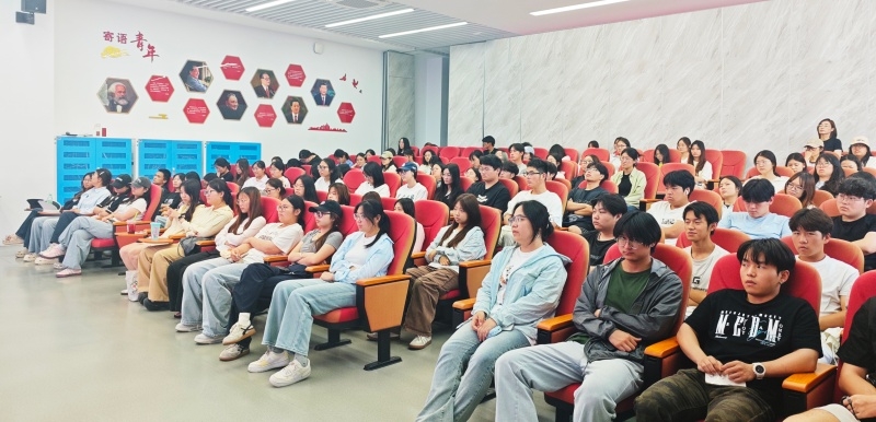防诈骗讲座图片二.jpg