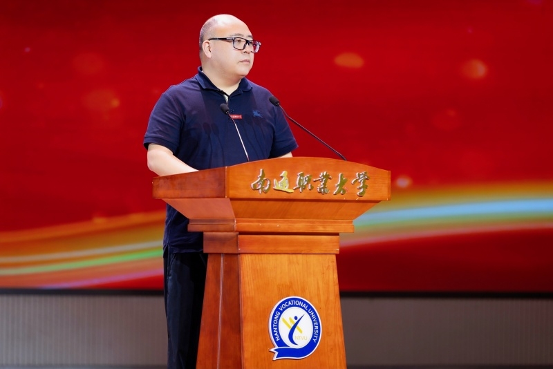 13校友代表发言（待用）_副本.jpg